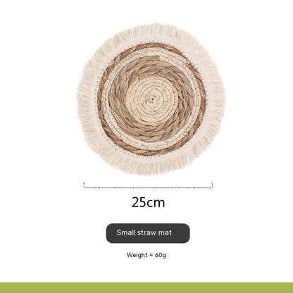 Round straw mat with dimensions and weight information on a white background