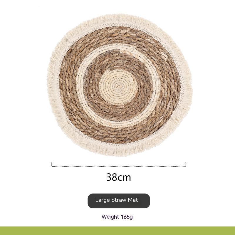 Round straw mat with dimensions and weight information on a white background